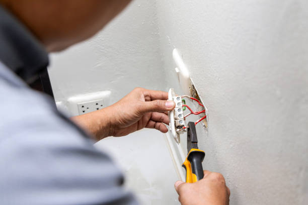 Best Licensed Electrician  in Hesperia, CA